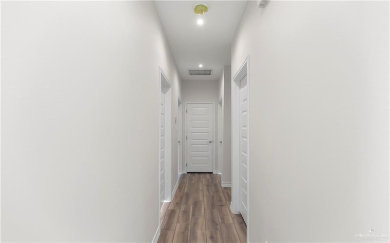 2705 Torreon Street, Hidalgo, TX 78504, 4 Bedrooms Bedrooms, ,2 BathroomsBathrooms,Residential,For Sale,2705 Torreon Street,0,488941