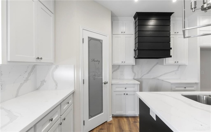 2705 Torreon Street, Hidalgo, TX 78504, 4 Bedrooms Bedrooms, ,2 BathroomsBathrooms,Residential,For Sale,2705 Torreon Street,0,488941