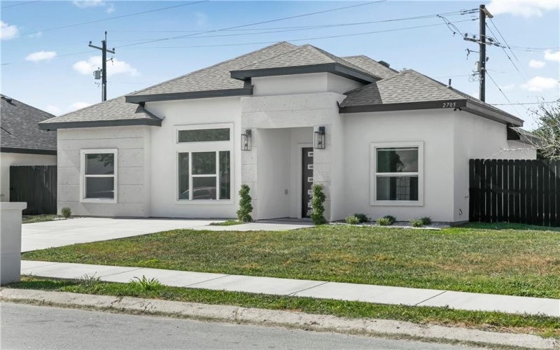 2705 Torreon Street, Hidalgo, TX 78504, 4 Bedrooms Bedrooms, ,2 BathroomsBathrooms,Residential,For Sale,2705 Torreon Street,0,488941