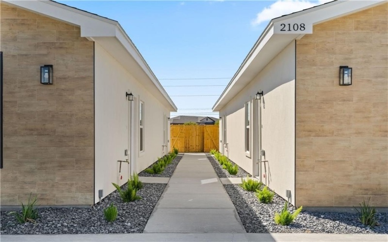 2108 E San Andrea Street unit: 1 #1, Edinburg, TX 78542, 2 Bedrooms Bedrooms, ,2 BathroomsBathrooms,Residential,For Sale,2108 E San Andrea Street unit: 1,0,489109