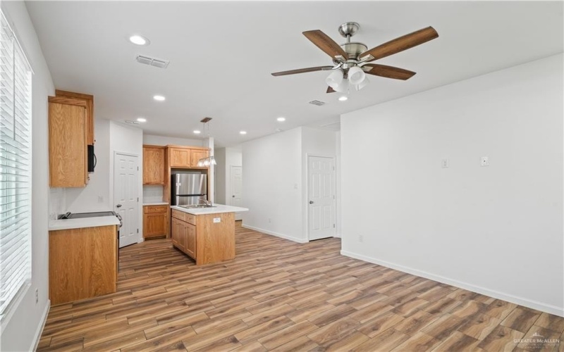 2108 E San Andrea Street unit: 1 #1, Edinburg, TX 78542, 2 Bedrooms Bedrooms, ,2 BathroomsBathrooms,Residential,For Sale,2108 E San Andrea Street unit: 1,0,489109