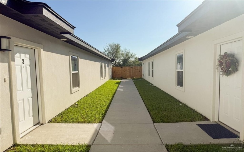 2104 Cassandra Street unit: 3 #3, Mission, TX 78572, 2 Habitaciones Habitaciones , ,2 BañosBaños,Residential,En Venta,2104 Cassandra Street unit: 3,0,490956