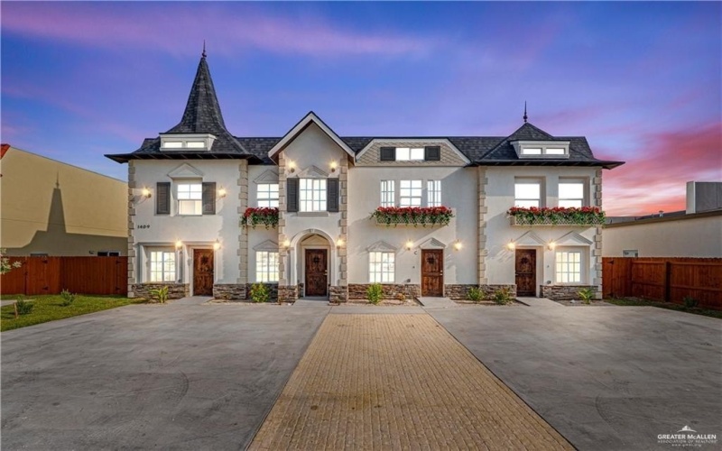 1409 E Karen Drive unit: B #B, Alton, TX 78573, 2 Bedrooms Bedrooms, ,2 BathroomsBathrooms,Residential,For Sale,1409 E Karen Drive unit: B,0,491154