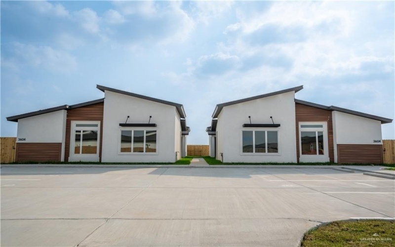 3604 Hidalgo Circle unit: A #A, Brownsville, TX 78520, 2 Habitaciones Habitaciones , ,2 BañosBaños,Residential,En Venta,3604 Hidalgo Circle unit: A,0,492064