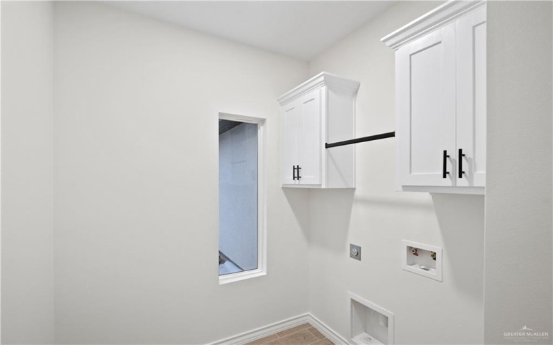 2010 Charity Circle, La Feria, TX 78559, 4 Habitaciones Habitaciones , ,2 BañosBaños,Residential,En Venta,2010 Charity Circle,0,493471