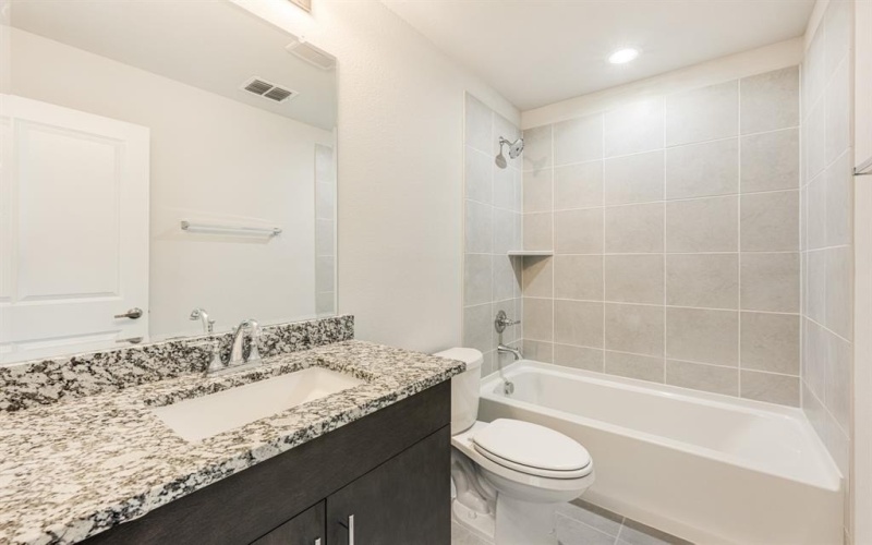 155 Wild Oak Glen, Lavon, TX 75166, 4 Bedrooms Bedrooms, ,3 BathroomsBathrooms,Residential,For Sale,155 Wild Oak Glen,0,20974821