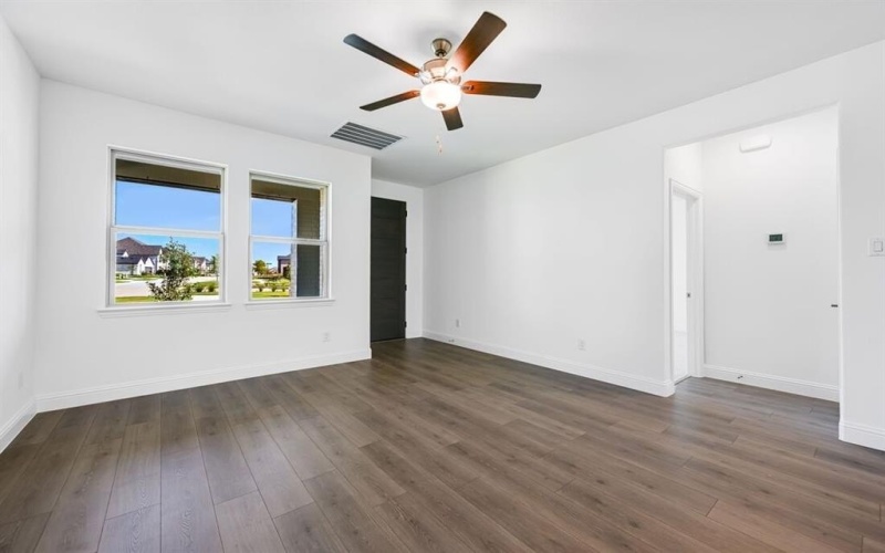 128 North Sky Drive, Celina, TX 75009, 3 Bedrooms Bedrooms, ,2 BathroomsBathrooms,Residential,For Sale,128 North Sky Drive,0,21028981