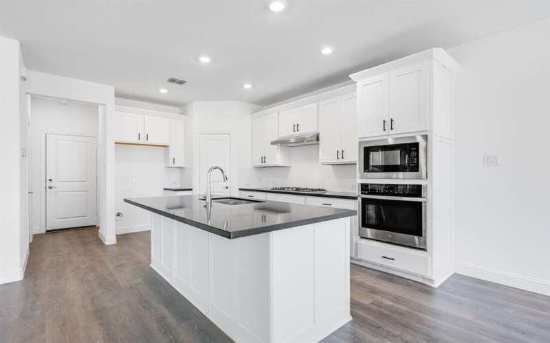 116 North Sky Drive, Celina, TX 75009, 3 Bedrooms Bedrooms, ,2 BathroomsBathrooms,Residential,For Sale,116 North Sky Drive,0,21029397