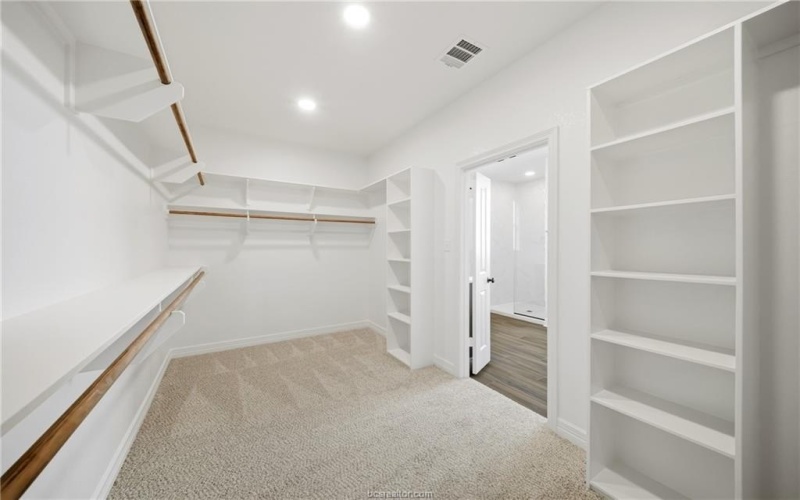 105 Court-Side Drive, Snook, TX 77878, 4 Habitaciones Habitaciones , ,2 BañosBaños,Residential,En Venta,105 Court-Side Drive,0,26001094