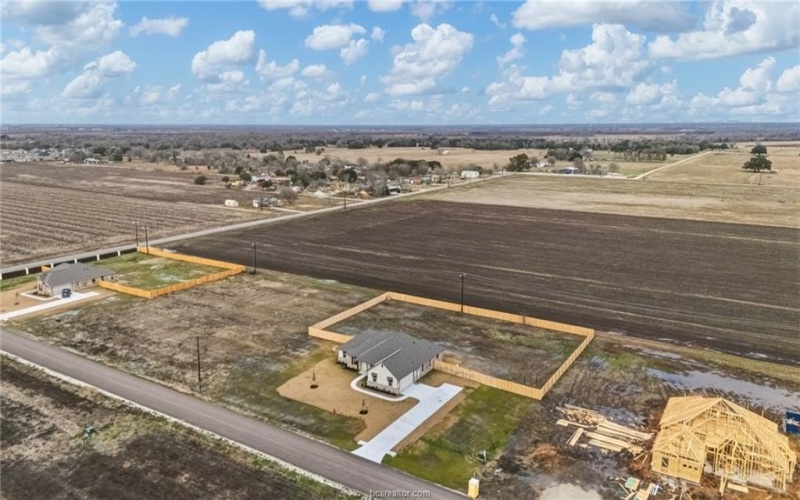 105 Court-Side Drive, Snook, TX 77878, 4 Habitaciones Habitaciones , ,2 BañosBaños,Residential,En Venta,105 Court-Side Drive,0,26001094