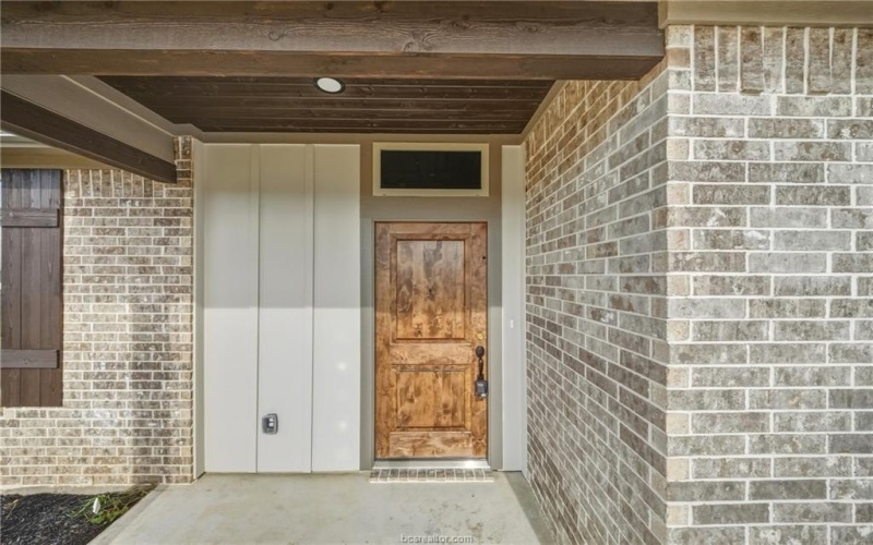 105 Court-Side Drive, Snook, TX 77878, 4 Habitaciones Habitaciones , ,2 BañosBaños,Residential,En Venta,105 Court-Side Drive,0,26001094