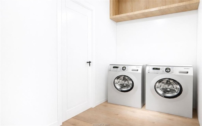 716 N Perkins, Franklin, TX 77856, 3 Bedrooms Bedrooms, ,2 BathroomsBathrooms,Residential,For Sale,716 N Perkins,0,26001195