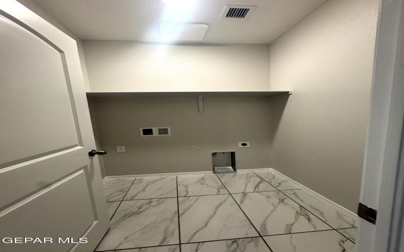 15129 RESOLVE Drive, El Paso, TX 79938, 4 Habitaciones Habitaciones , ,1 BañoBaños,Residential,En Venta,15129 RESOLVE Drive,0,937400