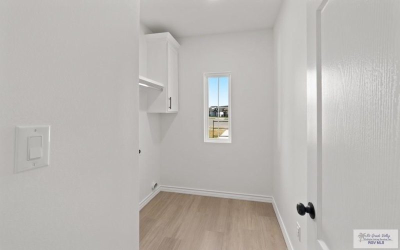 124 MARIGOLD RD, LOS FRESNOS, TX 78566, 3 Habitaciones Habitaciones , ,2 BañosBaños,Residential,En Venta,124 MARIGOLD RD,0,29771742