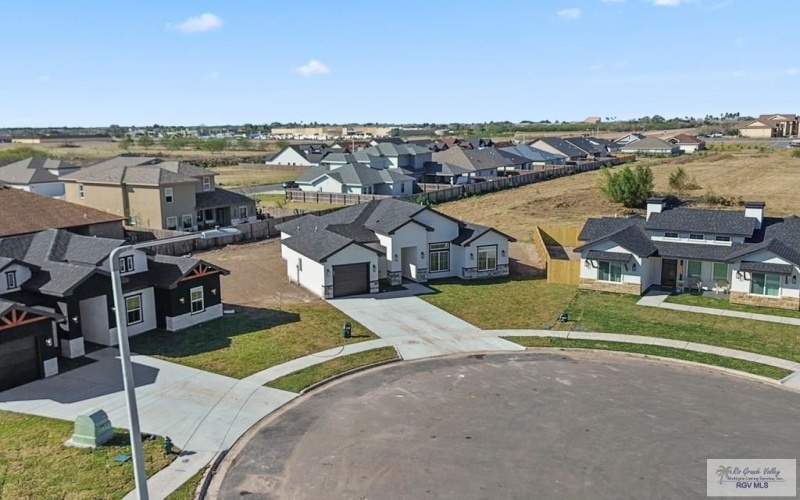 124 MARIGOLD RD, LOS FRESNOS, TX 78566, 3 Habitaciones Habitaciones , ,2 BañosBaños,Residential,En Venta,124 MARIGOLD RD,0,29771742