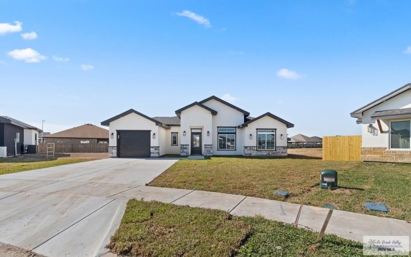 124 MARIGOLD RD, LOS FRESNOS, TX 78566, 3 Habitaciones Habitaciones , ,2 BañosBaños,Residential,En Venta,124 MARIGOLD RD,0,29771742