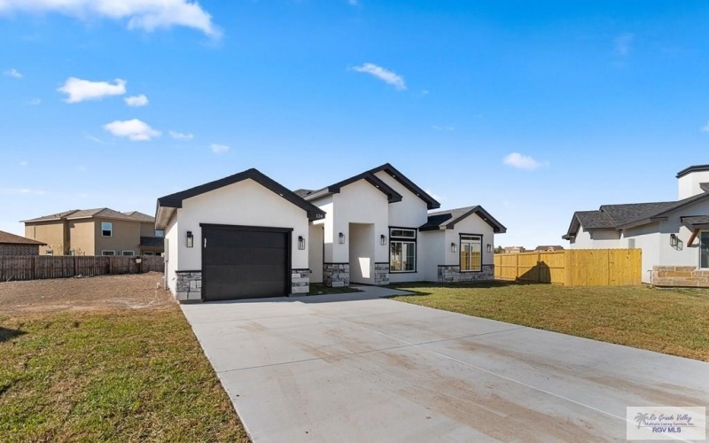 124 MARIGOLD RD, LOS FRESNOS, TX 78566, 3 Habitaciones Habitaciones , ,2 BañosBaños,Residential,En Venta,124 MARIGOLD RD,0,29771742