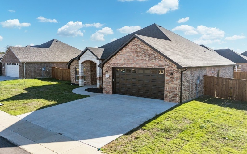 723 Cobblestone Cir, Mabank, TX 75147, 4 Bedrooms Bedrooms, ,2 BathroomsBathrooms,Residential,For Sale,723 Cobblestone Cir,0,110247