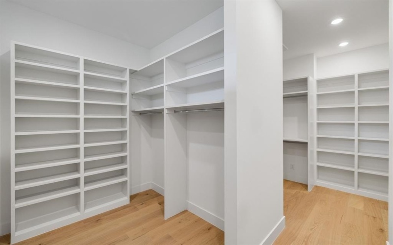 3832 Blue Trace Lane, Farmers Branch, TX 75244, 4 Habitaciones Habitaciones , ,5 BañosBaños,Residential,En Venta,3832 Blue Trace Lane,0,21157244