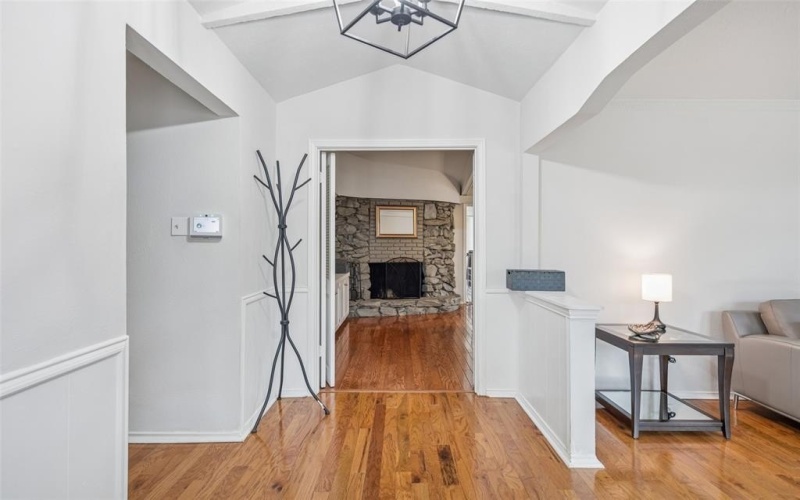 9740 Dartridge Drive, Dallas, TX 75238, 3 Bedrooms Bedrooms, ,2 BathroomsBathrooms,Residential,For Sale,9740 Dartridge Drive,0,21160673