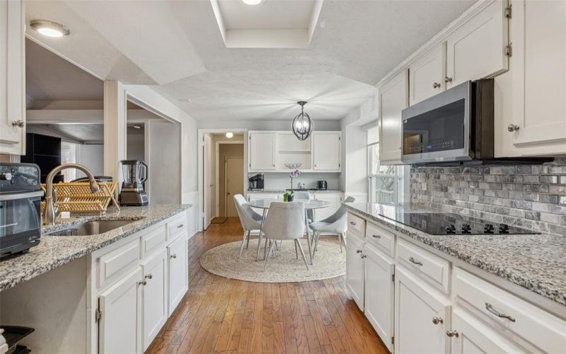 9740 Dartridge Drive, Dallas, TX 75238, 3 Bedrooms Bedrooms, ,2 BathroomsBathrooms,Residential,For Sale,9740 Dartridge Drive,0,21160673