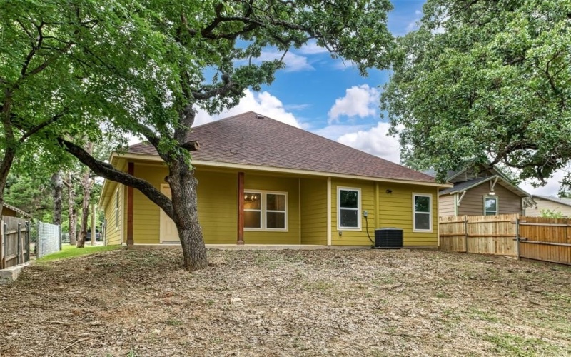 2621 Canton Drive, Fort Worth, TX 76112, 3 Habitaciones Habitaciones , ,2 BañosBaños,Residential,En Venta,2621 Canton Drive,0,21161654