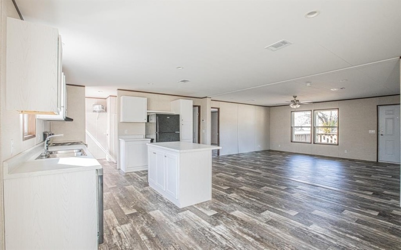 101 Kelly Court, Azle, TX 76020, 4 Bedrooms Bedrooms, ,2 BathroomsBathrooms,Residential,For Sale,101 Kelly Court,0,21162850