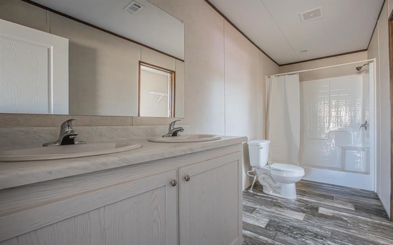 101 Kelly Court, Azle, TX 76020, 4 Bedrooms Bedrooms, ,2 BathroomsBathrooms,Residential,For Sale,101 Kelly Court,0,21162850