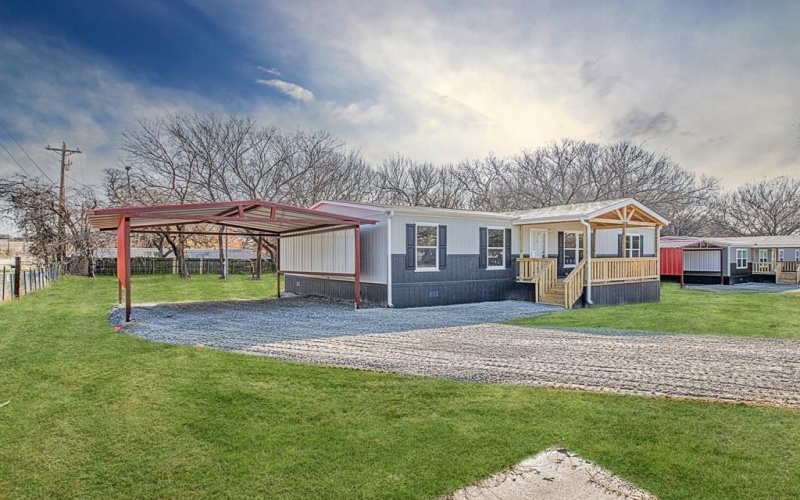 101 Kelly Court, Azle, TX 76020, 4 Bedrooms Bedrooms, ,2 BathroomsBathrooms,Residential,For Sale,101 Kelly Court,0,21162850