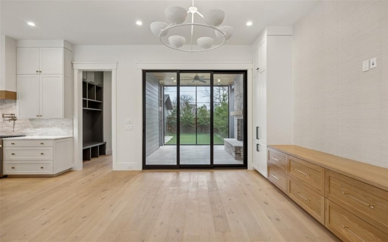 5438 Bonita Avenue, Dallas, TX 75206, 4 Habitaciones Habitaciones , ,5 BañosBaños,Residential,En Venta,5438 Bonita Avenue,0,21163511