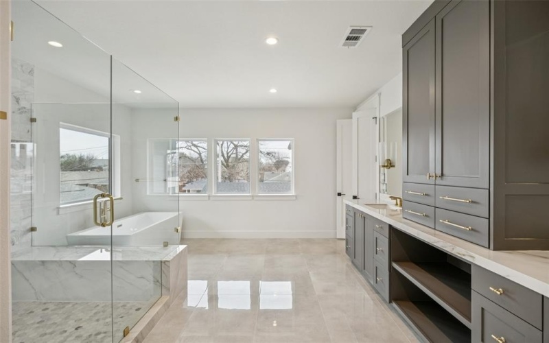 5438 Bonita Avenue, Dallas, TX 75206, 4 Habitaciones Habitaciones , ,5 BañosBaños,Residential,En Venta,5438 Bonita Avenue,0,21163511