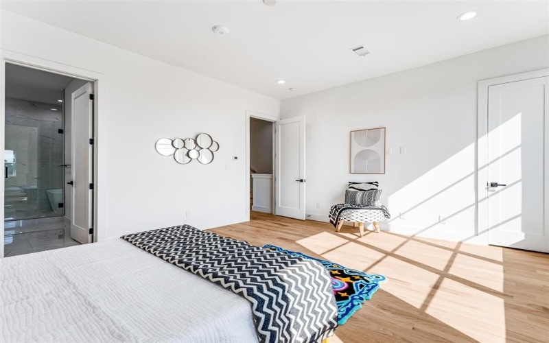 2080 Kelly Avenue #105, Dallas, TX 75215, 2 Habitaciones Habitaciones , ,2 BañosBaños,Residential,En Venta,2080 Kelly Avenue,0,21165083