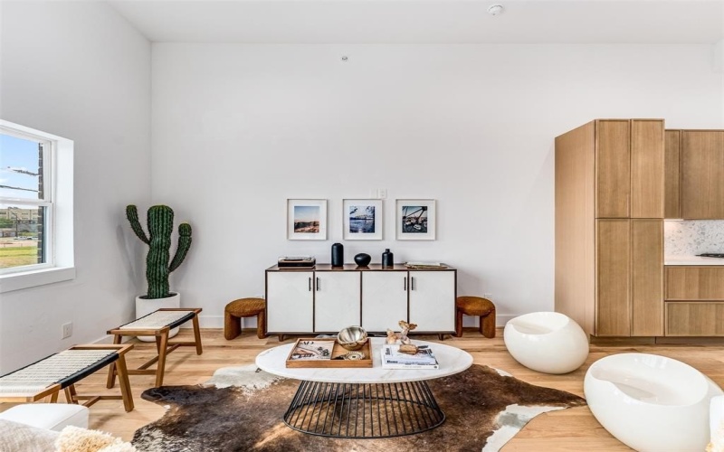 2080 Kelly Avenue #105, Dallas, TX 75215, 2 Habitaciones Habitaciones , ,2 BañosBaños,Residential,En Venta,2080 Kelly Avenue,0,21165083