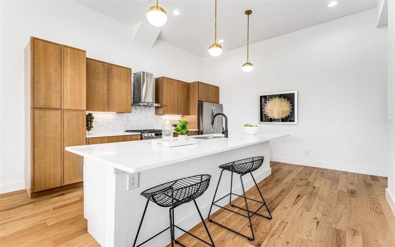 2080 Kelly Avenue #105, Dallas, TX 75215, 2 Habitaciones Habitaciones , ,2 BañosBaños,Residential,En Venta,2080 Kelly Avenue,0,21165083