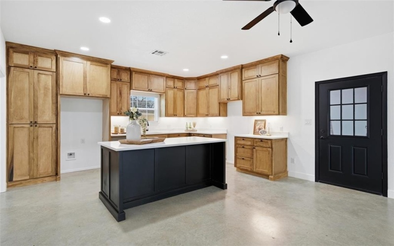 1813 Post Oak Drive, Waco, TX 76705, 3 Bedrooms Bedrooms, ,2 BathroomsBathrooms,Residential,For Sale,1813 Post Oak Drive,0,21165458