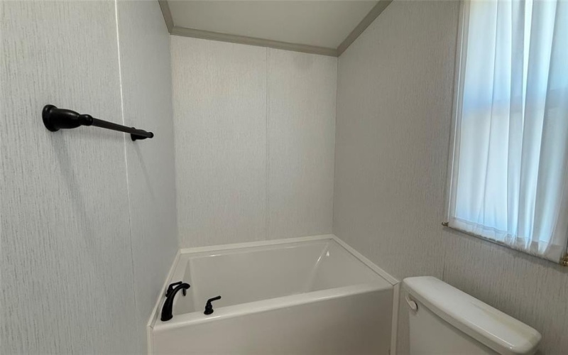 244 Overland Trail, Runaway Bay, TX 76426, 3 Habitaciones Habitaciones , ,2 BañosBaños,Residential,En Venta,244 Overland Trail,0,21165460