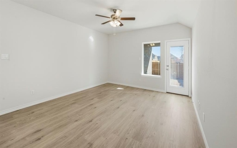 1305 Hopes Lake Drive, Princeton, TX 75407, 3 Habitaciones Habitaciones , ,2 BañosBaños,Residential,En Venta,1305 Hopes Lake Drive,0,21165581