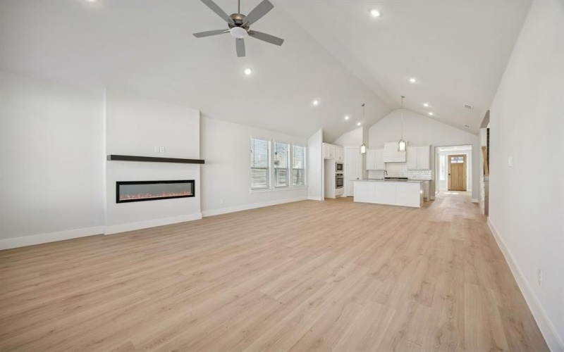 4724 Tippett Drive, McKinney, TX 75071, 4 Habitaciones Habitaciones , ,3 BañosBaños,Residential,En Venta,4724 Tippett Drive,0,21165817