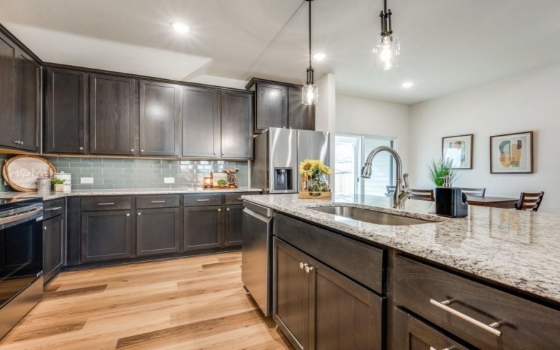 204 Walnut Street, Whitesboro, TX 76273, 3 Bedrooms Bedrooms, ,2 BathroomsBathrooms,Residential,For Sale,204 Walnut Street,0,21165936