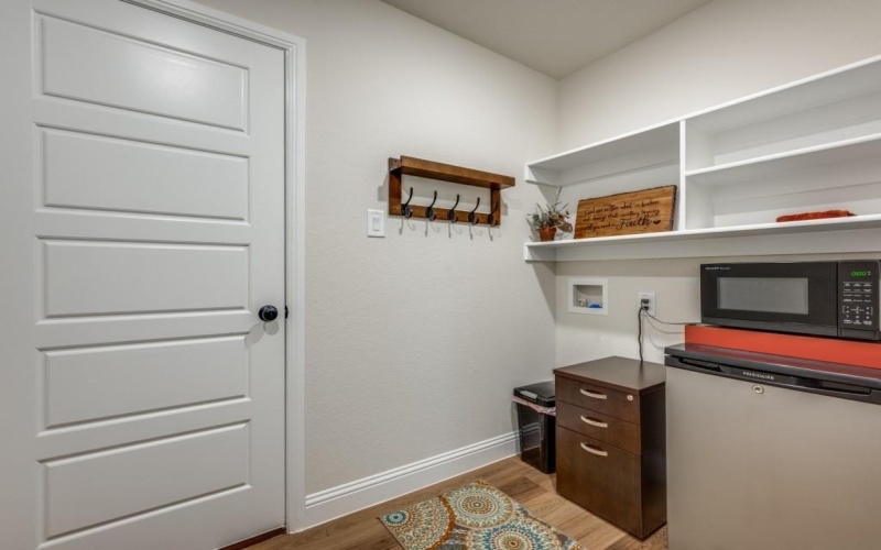 204 Walnut Street, Whitesboro, TX 76273, 3 Bedrooms Bedrooms, ,2 BathroomsBathrooms,Residential,For Sale,204 Walnut Street,0,21165936