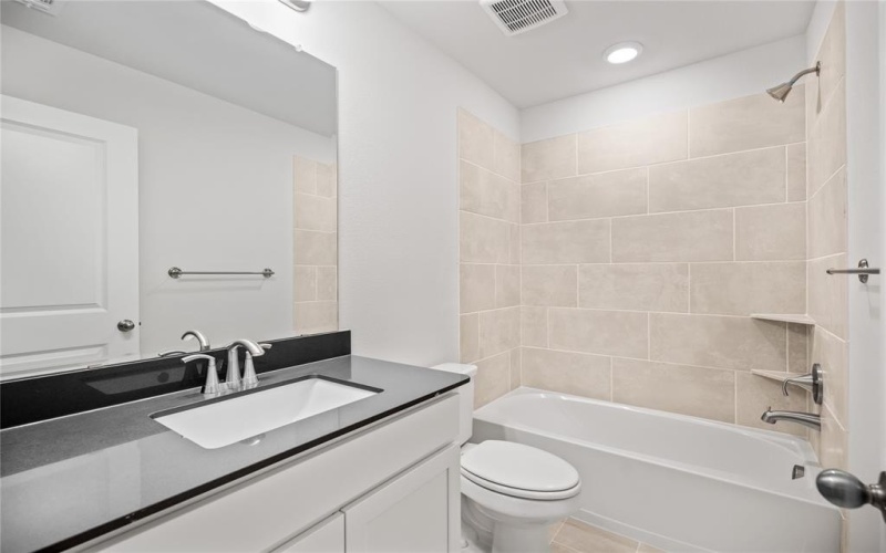 7905 Bayside Drive, Rowlett, TX 75088, 3 Habitaciones Habitaciones , ,3 BañosBaños,Residential,En Venta,7905 Bayside Drive,20517383