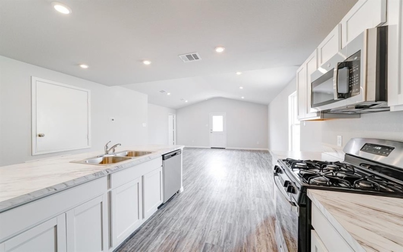 1199 Clover Court, Chandler, TX 75758, 4 Bedrooms Bedrooms, ,2 BathroomsBathrooms,Residential,For Sale,1199 Clover Court,0,21166078