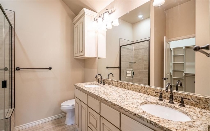 2714 Austin Drive, Granbury, TX 76048, 3 Bedrooms Bedrooms, ,2 BathroomsBathrooms,Residential,For Sale,2714 Austin Drive,0,21166093