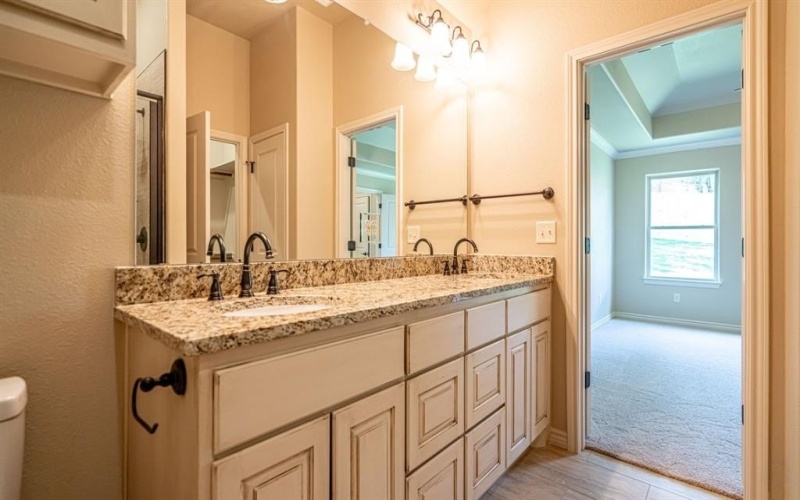 2714 Austin Drive, Granbury, TX 76048, 3 Bedrooms Bedrooms, ,2 BathroomsBathrooms,Residential,For Sale,2714 Austin Drive,0,21166093