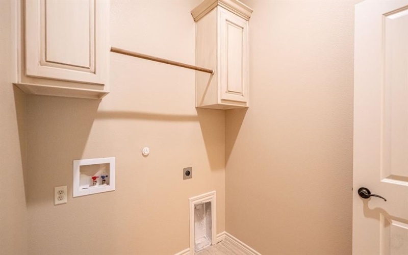 2714 Austin Drive, Granbury, TX 76048, 3 Bedrooms Bedrooms, ,2 BathroomsBathrooms,Residential,For Sale,2714 Austin Drive,0,21166093