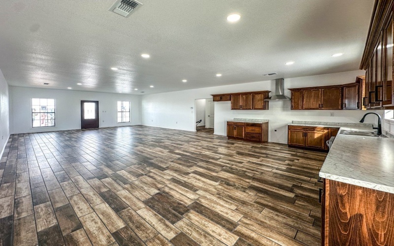 1706 Fox Ln, Brownfield, TX 79316, 3 Bedrooms Bedrooms, ,2 BathroomsBathrooms,Residential,For Sale,1706 Fox Ln,0,165984