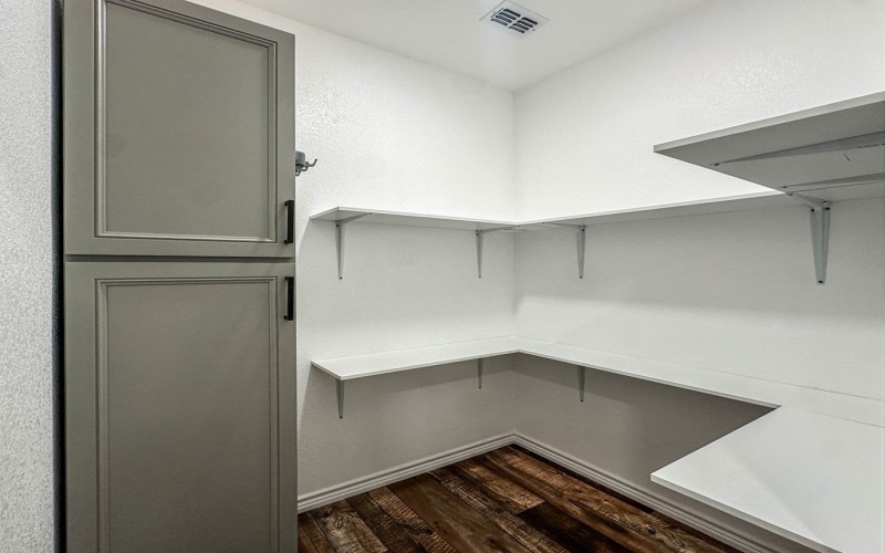 1706 Fox Ln, Brownfield, TX 79316, 3 Bedrooms Bedrooms, ,2 BathroomsBathrooms,Residential,For Sale,1706 Fox Ln,0,165984