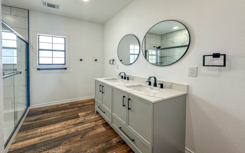 1706 Fox Ln, Brownfield, TX 79316, 3 Bedrooms Bedrooms, ,2 BathroomsBathrooms,Residential,For Sale,1706 Fox Ln,0,165984