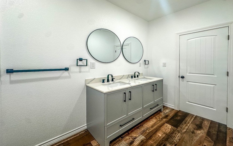 1706 Fox Ln, Brownfield, TX 79316, 3 Bedrooms Bedrooms, ,2 BathroomsBathrooms,Residential,For Sale,1706 Fox Ln,0,165984