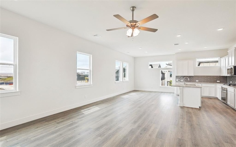 917 Meadowcrest Drive, Plano, TX 75075, 2 Bedrooms Bedrooms, ,2 BathroomsBathrooms,Residential,For Sale,917 Meadowcrest Drive,20607475